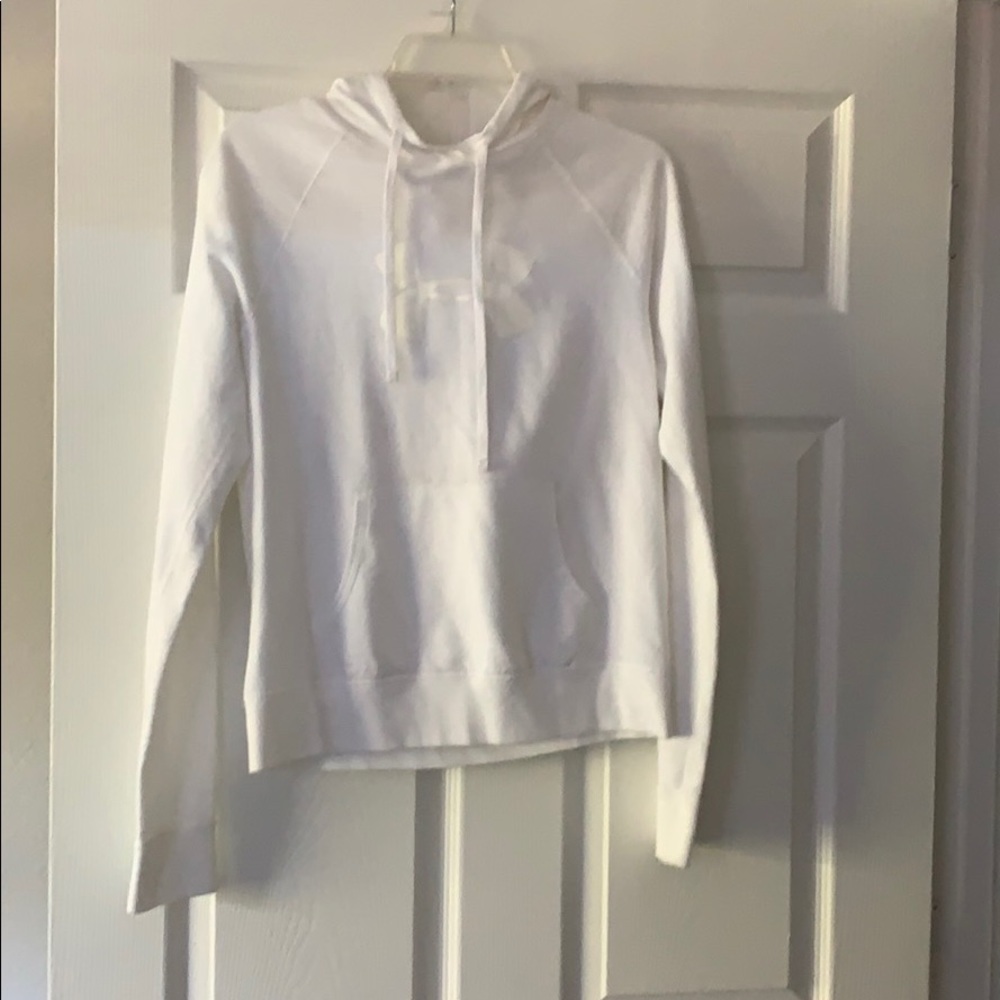 Underarmour semi-fitted hoodie